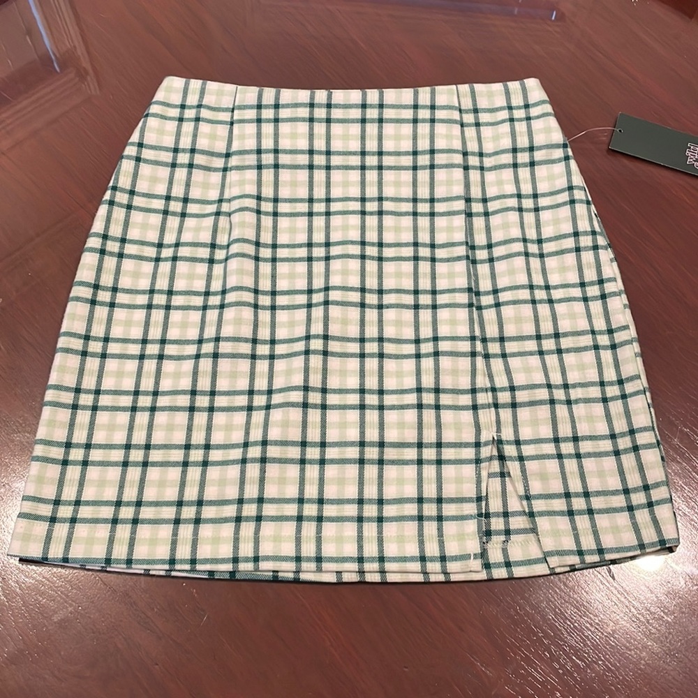 green plaid skirt, NEVER WORN